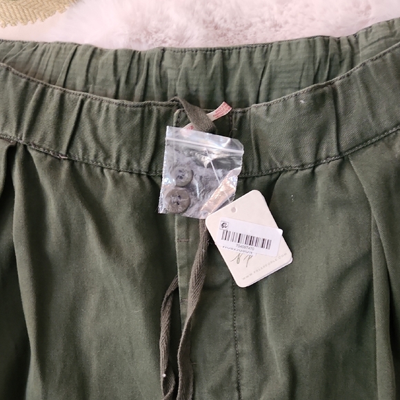 NWT Free People Forest Green Wide Leg Ankle Pants-Size XL - Picture 2 of 8